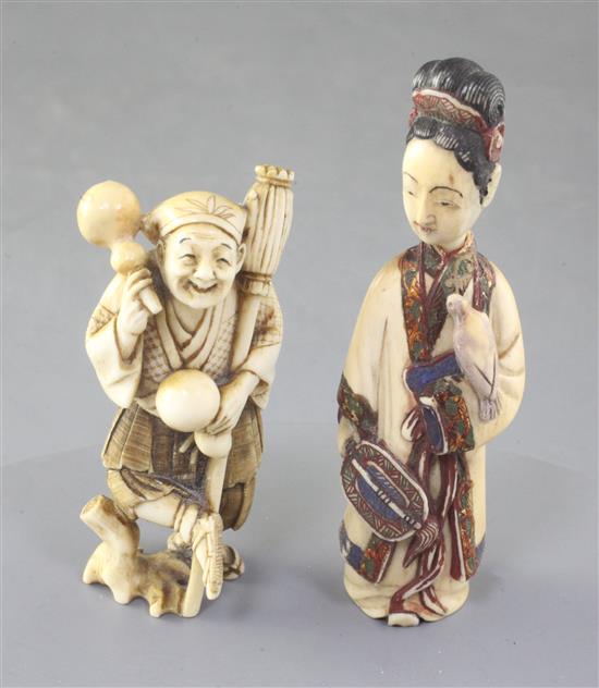 A Japanese ivory figure of a gourd seller and a Chinese ivory figural snuff bottle, late 19th/early 20th century, 7.5 and 9.5cm (2)